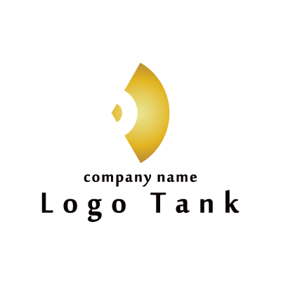 金の扇子のロゴ