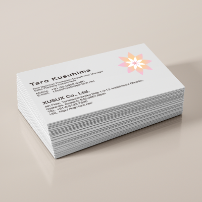 美しい花のロゴマーク 花 / フラワー / 美しい / 上品 / 綺麗 / 抽象画 / シンプル / モダン / 花屋 / フラワーアレンジメント / 病院 / クリニック / 内科 / 農作物 / 産婦人科 / 医療 / 歯科 / 歯医者 / トリプル / Orange / 小児科 / 薬局 / 士業 / 司法書士 / 税理士 / 弁護士 / Illust / ファミリーレストラン / 金融 / 証券 / 女性 / レディース / セラピー / 癒し / 優しい / 飲食 / 明るい / 生命 / 子供 / ママ / 心 / ショップロゴ / 子育て / ネイルサロン / エステサロン / マツエクサロン / アイラッシュサロン / ドッグトレーナー / マッサージ / 美容サロン / ヘアサロン / ヨガ /,ロゴタンク,ロゴ,ロゴマーク,作成,制作