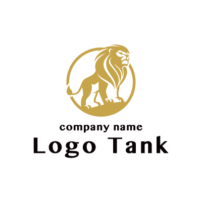 崖の上に立つライオンのロゴ