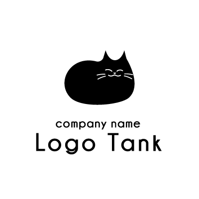笑う黒猫のロゴ