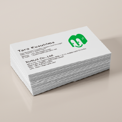 名刺・ショップカード作成 | アルファベットのMと笑顔・建物をモチーフにしたロゴ