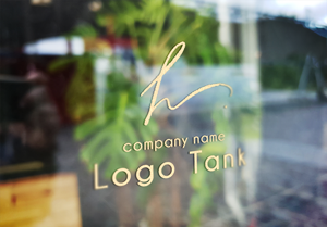 筆記体の【h】ロゴ 手書き風 / 筆記体 / モノクロ / シンプル / 上品 / ミニマル / 洗練 / ブランド感 / カリグラフィー / 女性向け / ナチュラル / サロン / カフェ / ファッション / 美容室 / アパレル / 雑貨店 / ハンドメイド / コスメ / ネイルサロン / ライフスタイル / デザイナー / クリエイター / アーティスト / スタイリッシュ / 高級感 / センス / セラピー / オーガニック / オリジナル / インテリア / 小文字ロゴ / 柔らかい印象 / サイン風 / アンティーク風 / クラフト感 / ロゴ作成 / ロゴ販売 / 起業女子 / オンラインショップ / ブランド構築 / 作家活動 / 自由業 / SNS映え / タグデザイン / ショップカード / セミオーダー / プレミアム / 物語性 / ヨガインストラクター / フォトグラファー / フリーランス美容師 / イラストレーター /,ロゴタンク,ロゴ,ロゴマーク,作成,制作