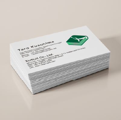 名刺・ショップカード作成 | 本とアルファベットのiがしおりをイメージしたロゴ