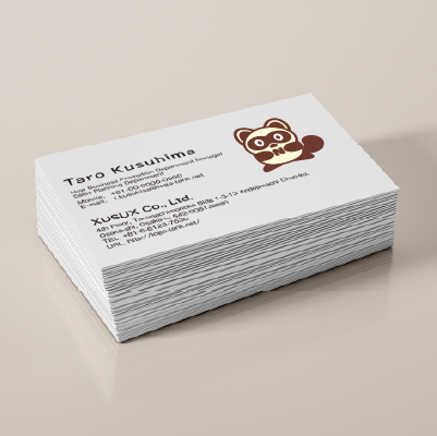 名刺・ショップカード作成 | かわいいタヌキがアルファベットを持ったロゴ