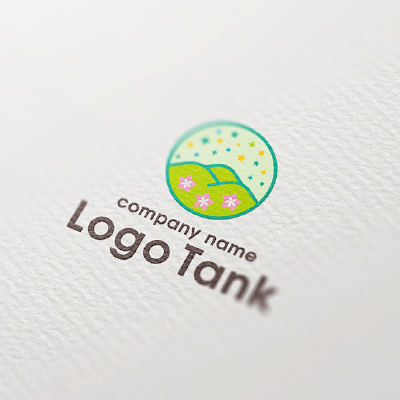 山と星の円形ロゴ