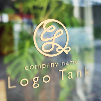 カッティングシート作成 | 赤い糸で「糸」の文字を描いたロゴ