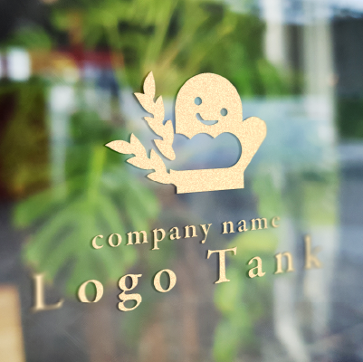 カッティングシート作成 | 小麦と笑顔のミトン・ふわふわの雲のようなパンをイメージしたロゴ