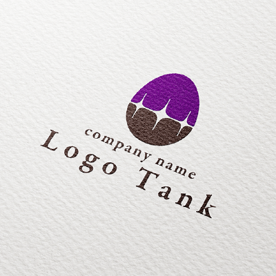 ミステリアスな卵のロゴ