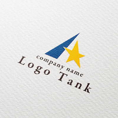 星形を利用した「A」のロゴ