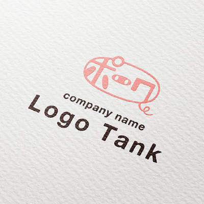 豚をイメージした「ポーク」のロゴ