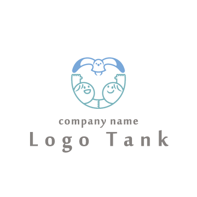 ハートをモチーフとしたカモメと子どもたち