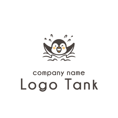 一生懸命泳ぐペンギン