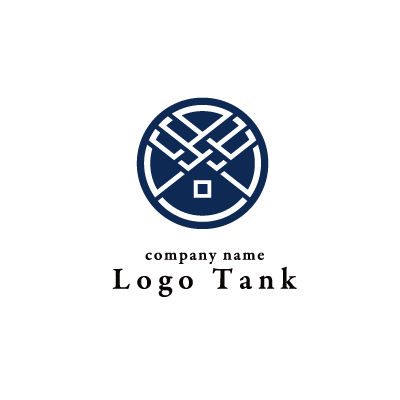 家がモチーフの発展、成長を表現した家紋風ロゴ