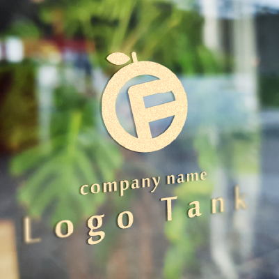 カッティングシート作成 | アルファベットのFと果実をイメージしたロゴ