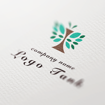 アルファベットのIと樹木・蝶のイメージをモチーフにしたロゴ