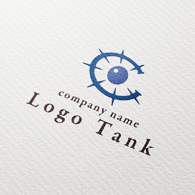 クールな光をイメージした「C」のロゴ