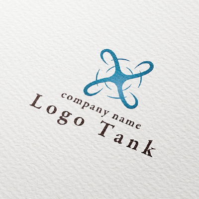 回転する風車をイメージしたロゴ