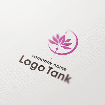 蓮の花と月 蓮/月/癒し/ヒーリング/花/生命力/サロン/クリニック/セラピー/ハス/ナチュラル/シンプル/女性/ /,ロゴタンク,ロゴ,ロゴマーク,作成,制作