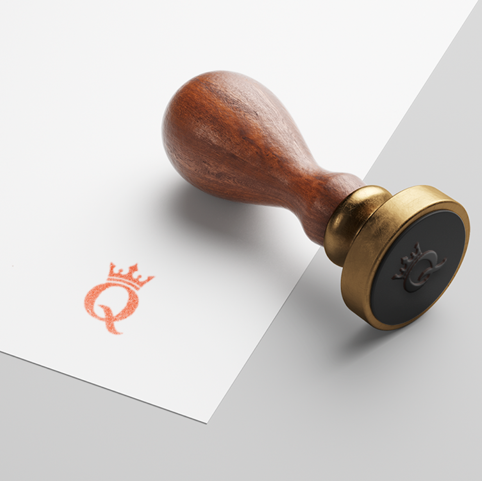 ゴム印・スタンプ作成 | 王冠+Qをモチーフにした高級感のあるロゴ