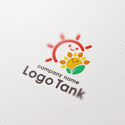 温もり溢れる太陽とひまわり