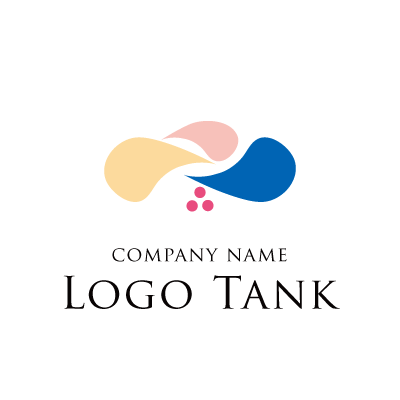 桃の花モチーフのピンク系のロゴ ロゴデザインの無料リクエスト ロゴタンク