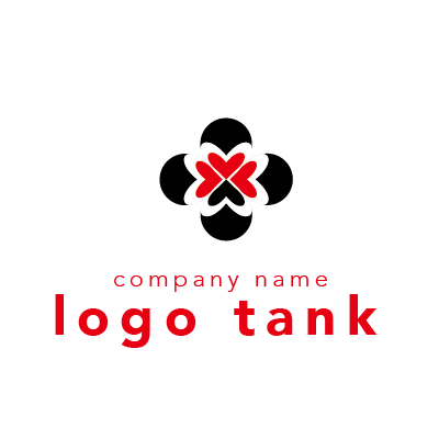 トランプマークを組み合わせた印象的なロゴ