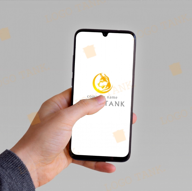 Webサイト活用スマホ表示イメージ | 「犬」もモチーフにした「カッコよく」「オシャレ」なロゴです。
